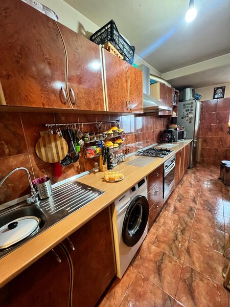 Ferdinand, Obor, 2 camere de vanzare, fara risc, fara urgenta.